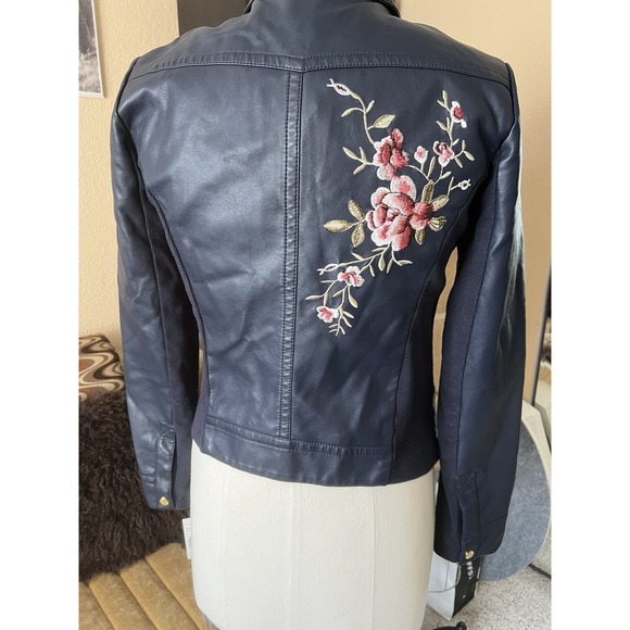 Mark New York Andrew Mark Women's Faux Leather Short Jacket Sz S Navy Embroidery - Picture 4 of 9